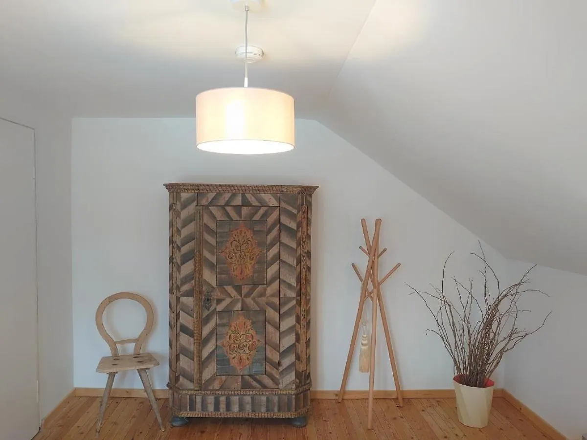 Lichtzeit Villa Mauth 0*,